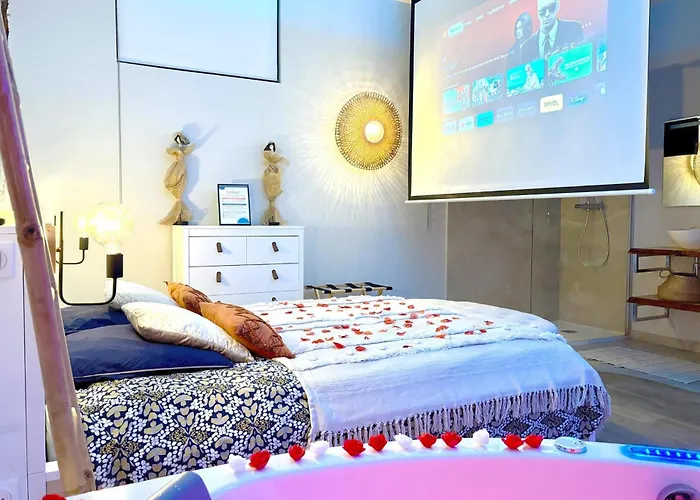 The Pearl - Jacuzzi - Cinema - Patio - Parking