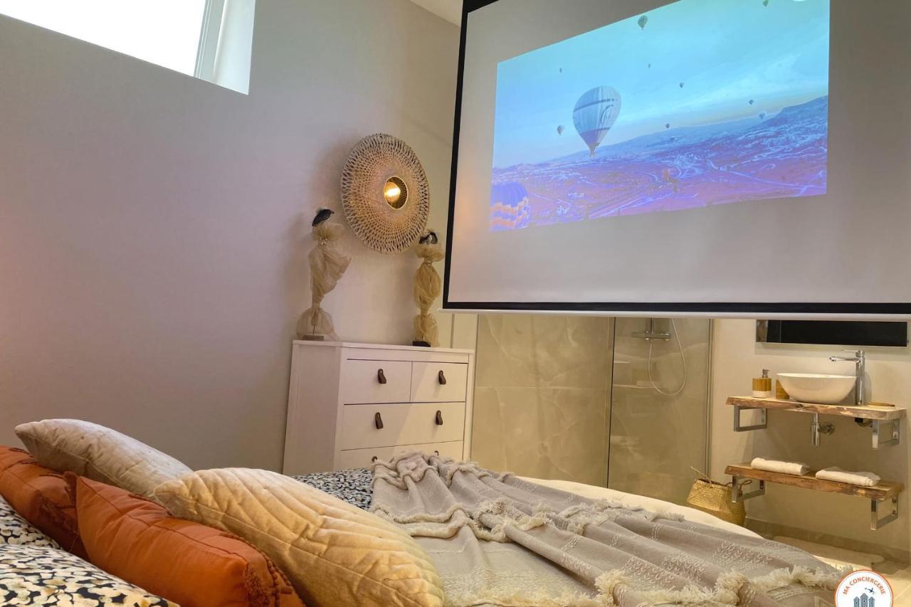 Apartment The Pearl - Jacuzzi - Cinema - Patio - Parking