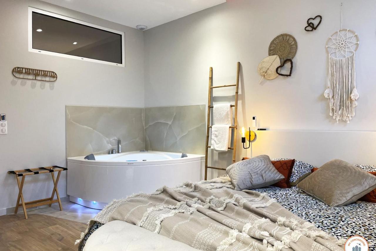 The Pearl - Jacuzzi - Cinema - Patio - Parking