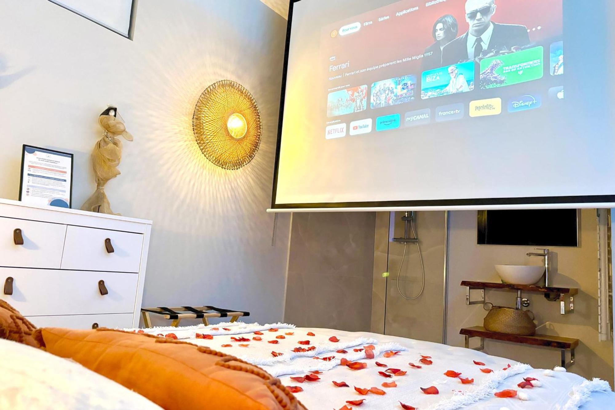 The Pearl - Jacuzzi - Cinema - Patio - Parking * Le Havre