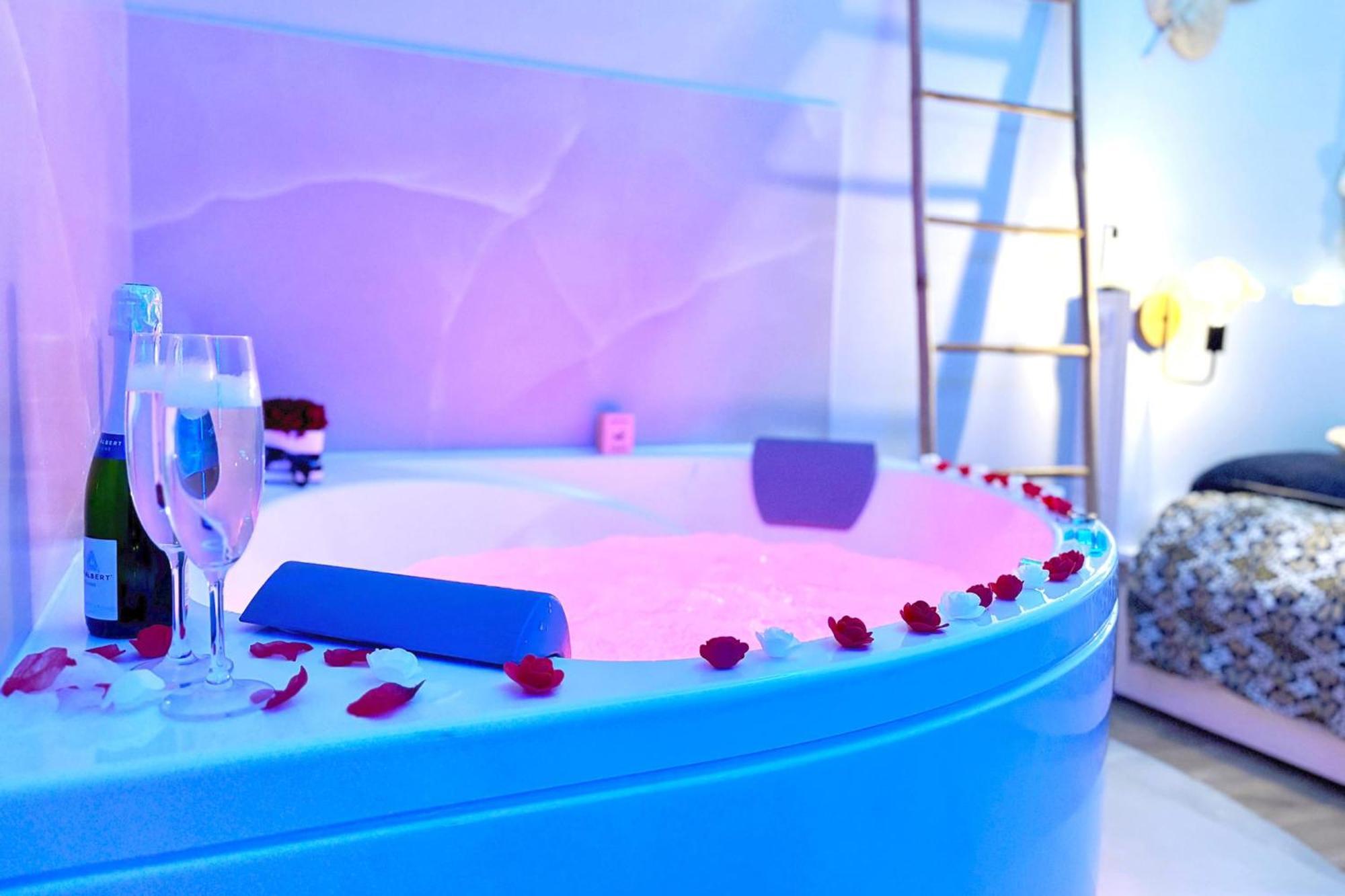 The Pearl - Jacuzzi - Cinema - Patio - Parking
